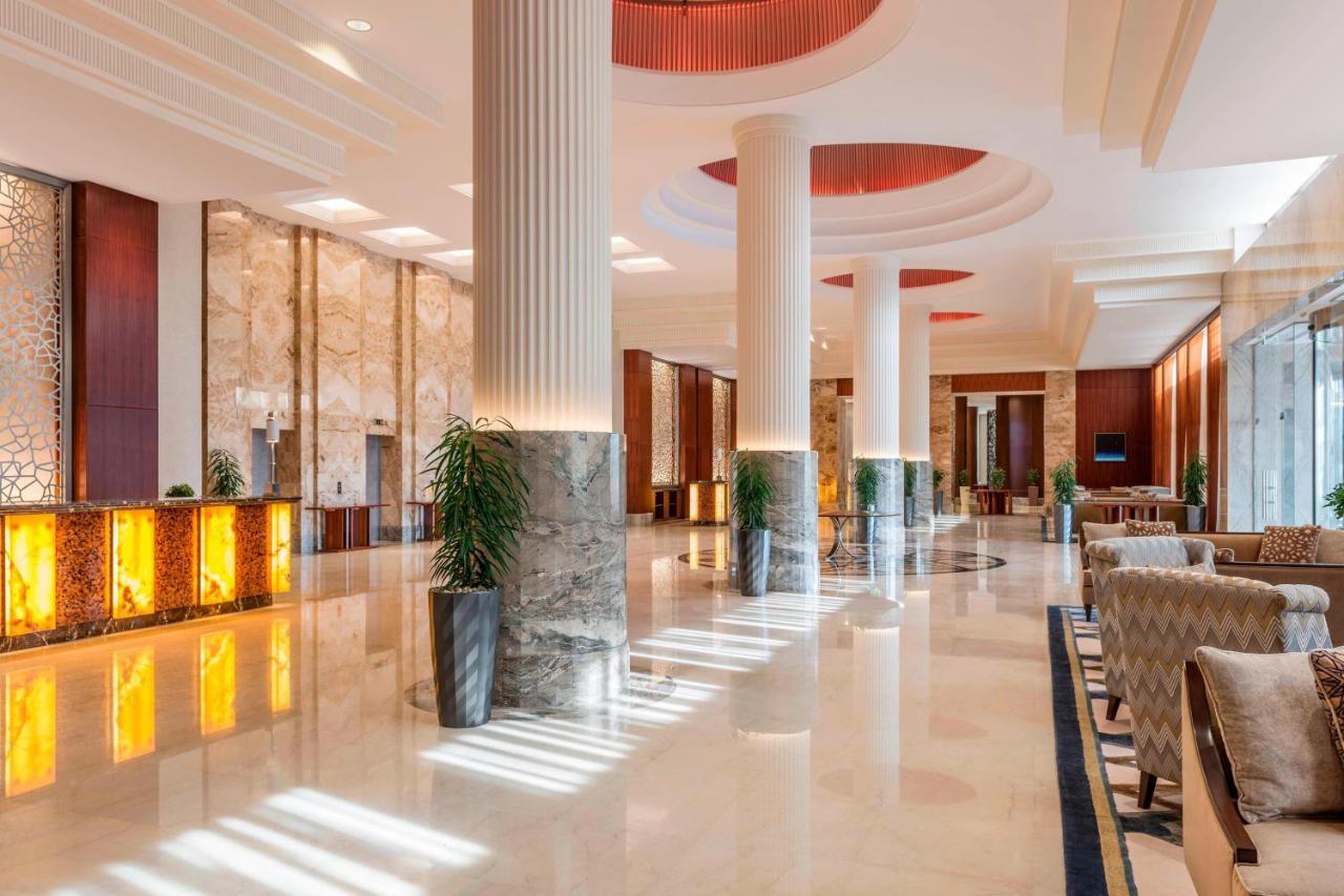 Sheraton Oman Hotel Muscat Eksteriør billede Lobby